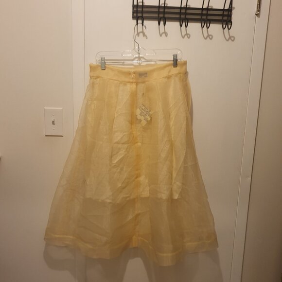 Yellow/ Gild organza skirt - Picture 4 of 5